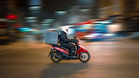 Revolutionizing Last Mile Delivery: Optimizing Efficiency and Costs